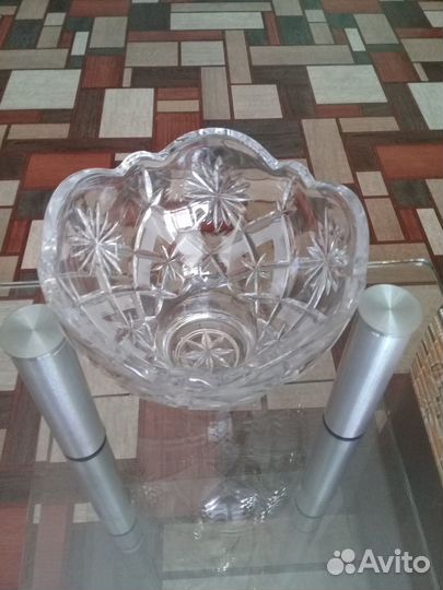 Ваза хрустальная