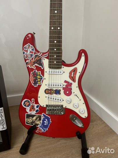 Гитара rockdale+ комбоусилитель fender