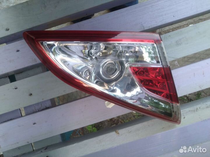 Фонарь внутренний левый Ниссан Мурано Z51 рейстал