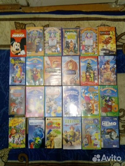 Видеокассеты с мультфильмами