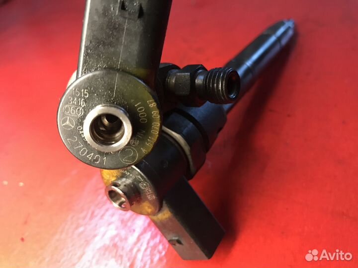 Форсунка топливная Mercedes-Benz Vito ом611