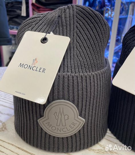 Шапка Moncler высокая