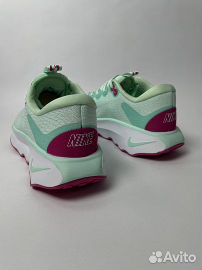 Кроссовки Nike Motiva Light Green Wmns