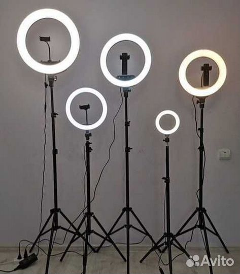 Кольцевая лампа со штативом новые 26-45