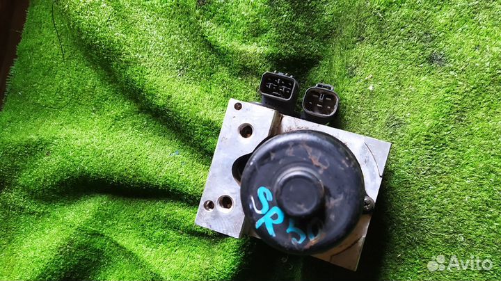 Блок ABS Toyota Lite Ace Noah Sr50G