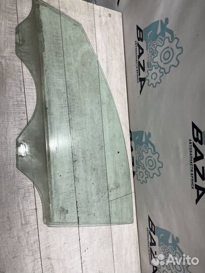 Стекло передней левой двери Kia Ceed 1