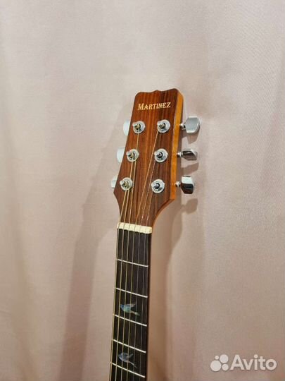 Акустическая гитара Martinez