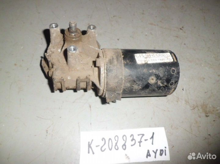 Моторчик стеклоочистителя передний (Audi 80)