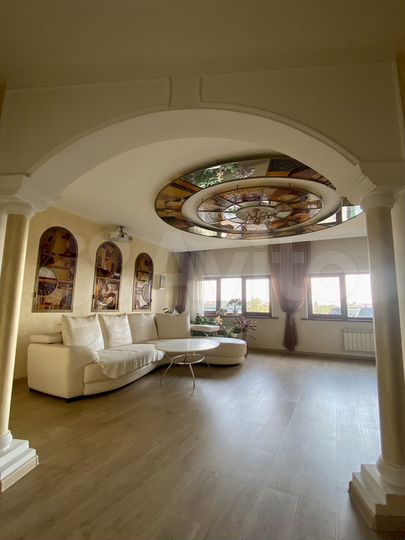 3-к. квартира, 120,4 м², 6/9 эт.