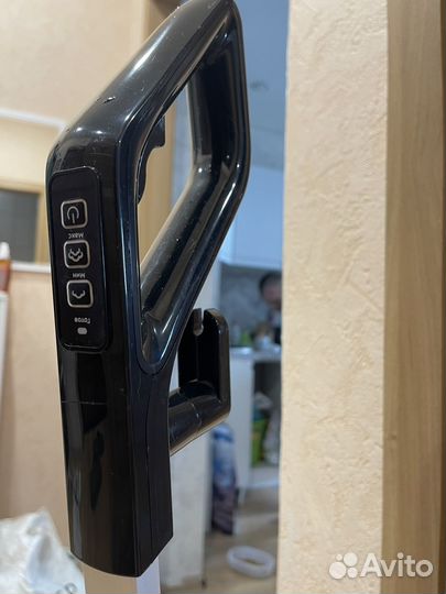 Пылесос вертикальный kitford