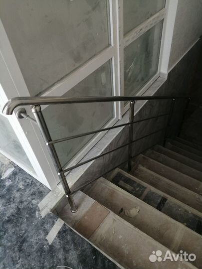 Перила из нержавейки для лестниц