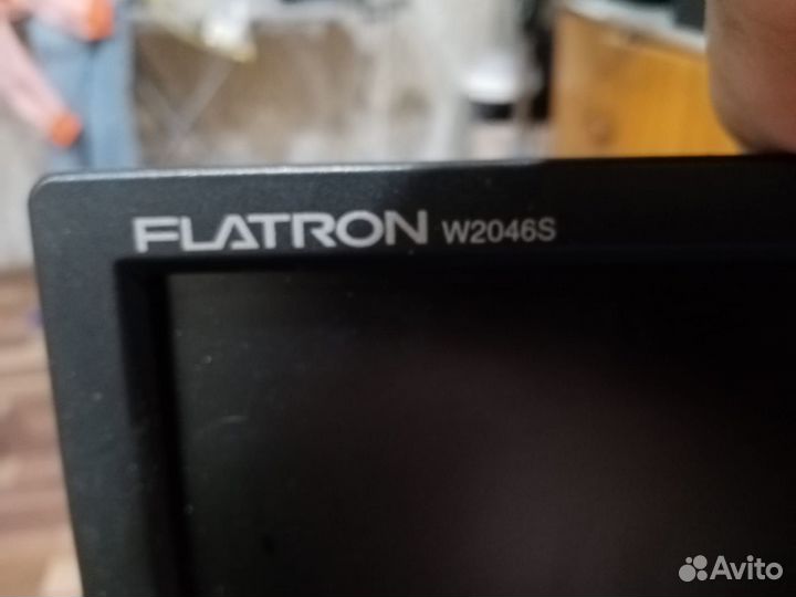 Монитор lg 20