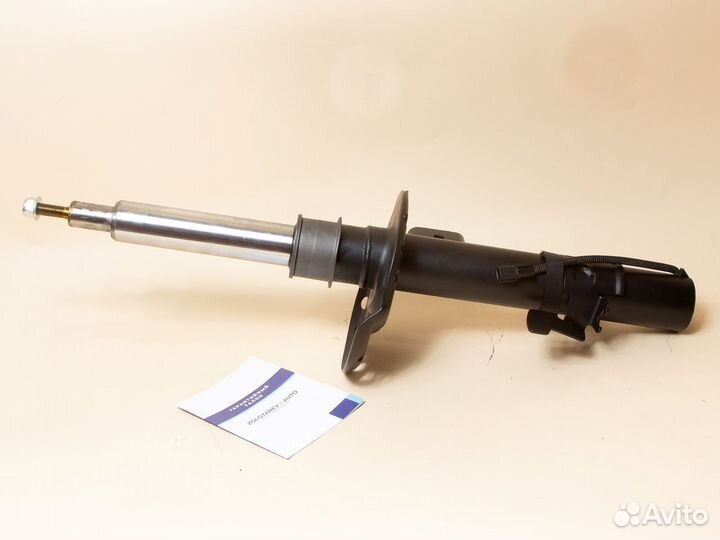 Амортизатор LR Range Rover Evoque задний правый