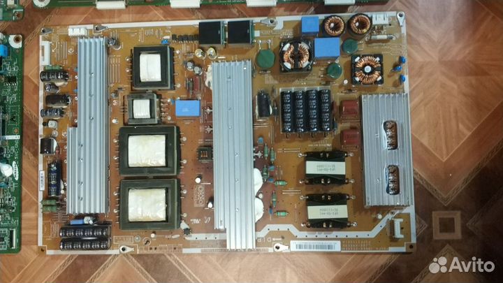 Телевизор Samsung PS51D8000FS в разбор