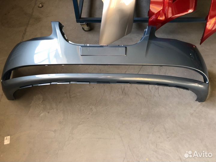 Новые в цвет бампера Hyundai Elantra HD голубой