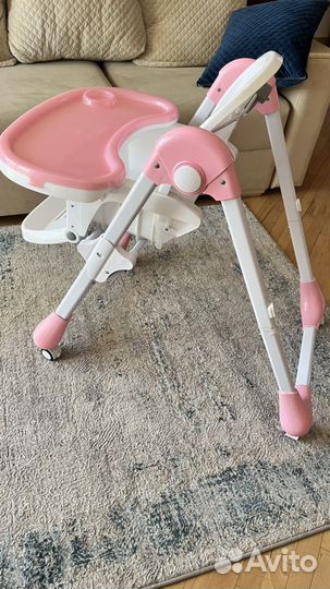 Детский столик и стульчик для кормления