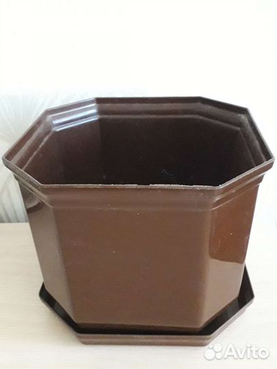 Цветочный горшок большой