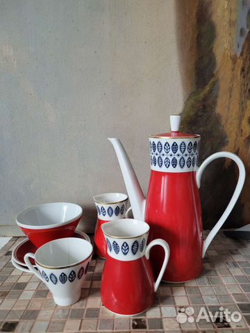 Чайник, сливочник, блюдца Freiberger porzellan