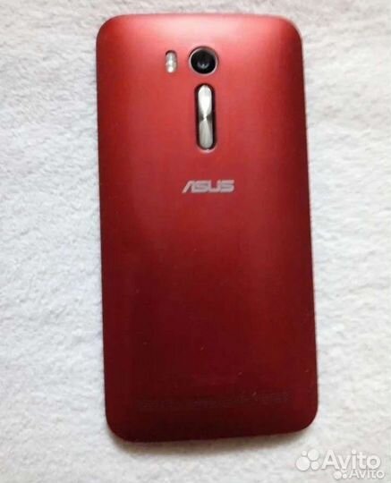 Телефон asus