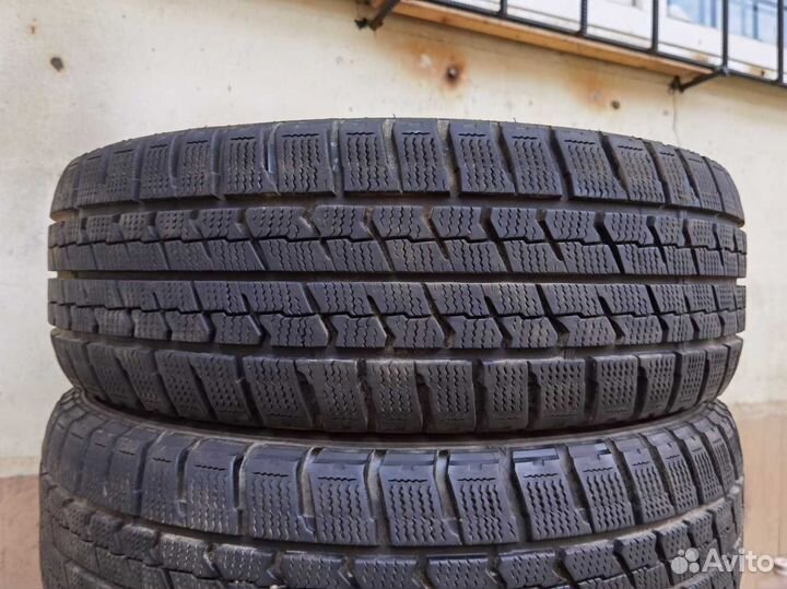 Goodyear UltraGrip Ice Navi Zea 205/65 R15 94Q
