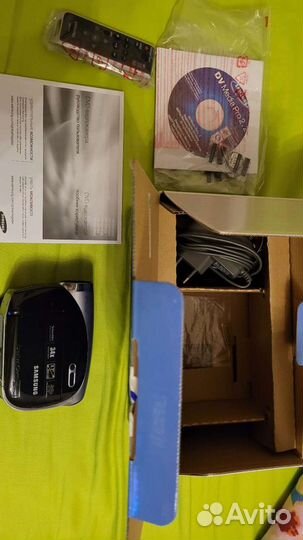 Видеокамера Samsung VP-DX105i