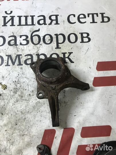 Кулак поворотный передний правый Hyundai Tucson I