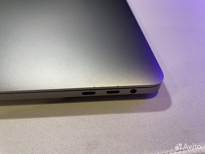 Macbook pro 15 2019 i9 16gb 512gb space gray