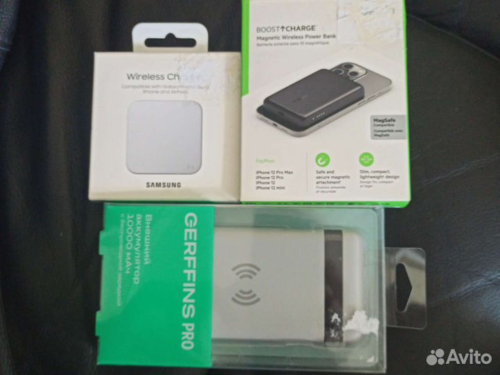 Внешний аккумулятор с беспроводной зарядкой