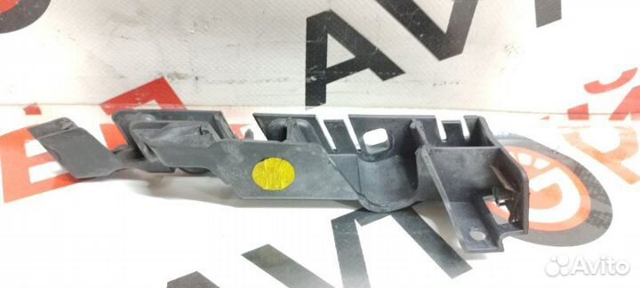 Крепление бампера переднее правое Audi A6 4G CGW