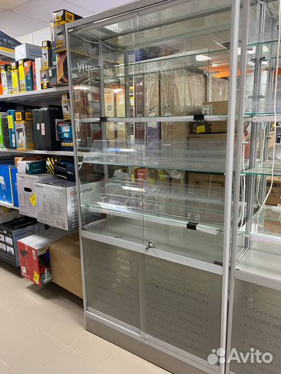 Стеклянная витрина бу