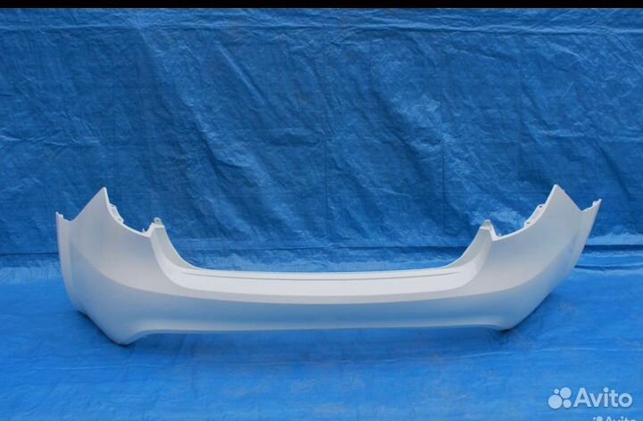 В цвет задний бампер на Киа Рио 3 2011