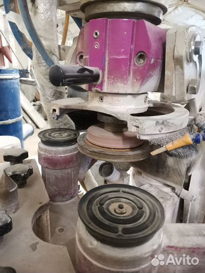 Машина для криволинейной обработки стекла bevel 92