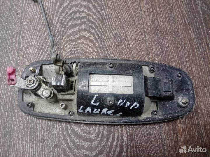 Ручка двери внешняя передняя левая Nissan Laurel