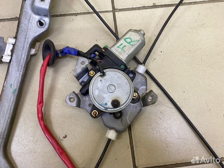 Стеклоподъемник б/у передний правый Infiniti Fx35