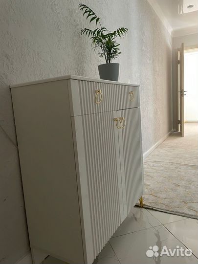 Обувница новая