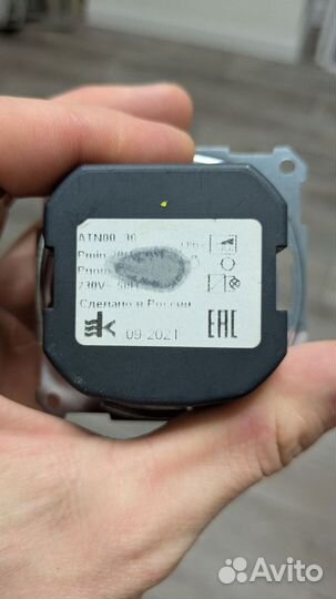 Светорегулятор (диммер) schneider electric