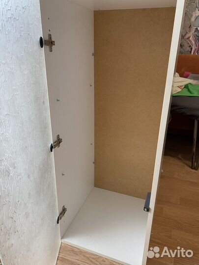 Кухонный навесной шкаф