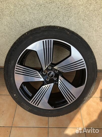 R21 Bridgestone Turanza T005 265/35, PCD 5x112 DIA 66.5