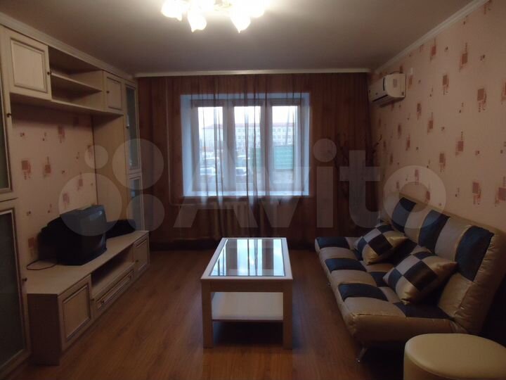 1-к. квартира, 43 м², 1/9 эт.