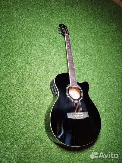 Гитара электроакустика с чехлом