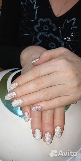 Маникюр педикюр