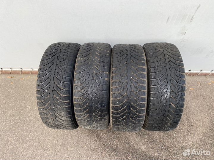 Компект зимней резины от Toyota Corolla