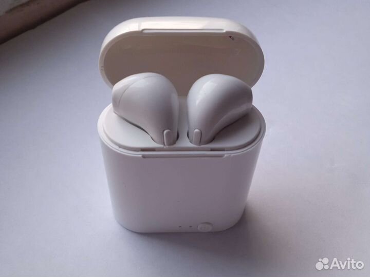 Беспроводные наушники i7 mini TWS