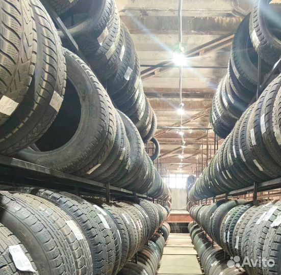 Bridgestone Blizzak Revo2 215/60 R17 92M