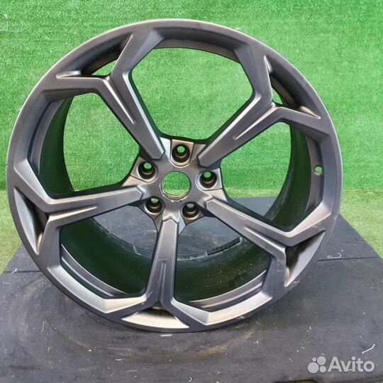 Диск литой Ламборгини Урус (2017-2022)