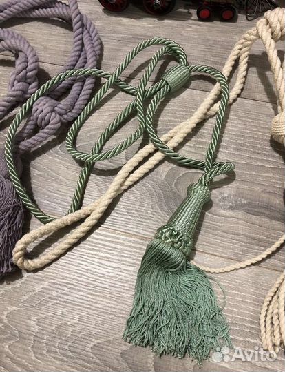 Подхваты для штор.Комплект и Интерьерный венок в м