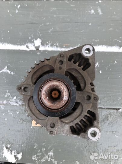 Продам генератор форд куга