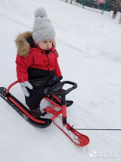 Детский снегокат со спинкой