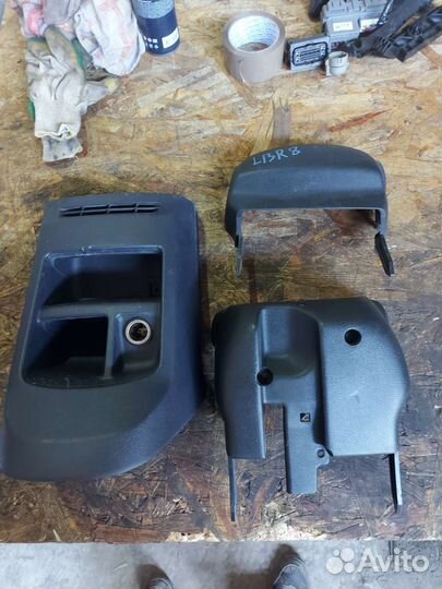 Пластик под рулём Хонда CR-V 3