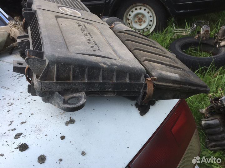 Корпус воздушного фильтра mazda 3 bk